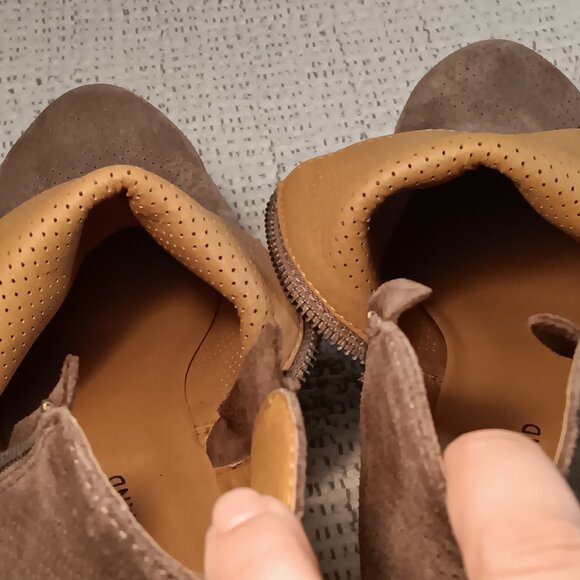 READ! Lucky Brand women's perforated suede leather double zipper ankle booties - Picture 8 of 13